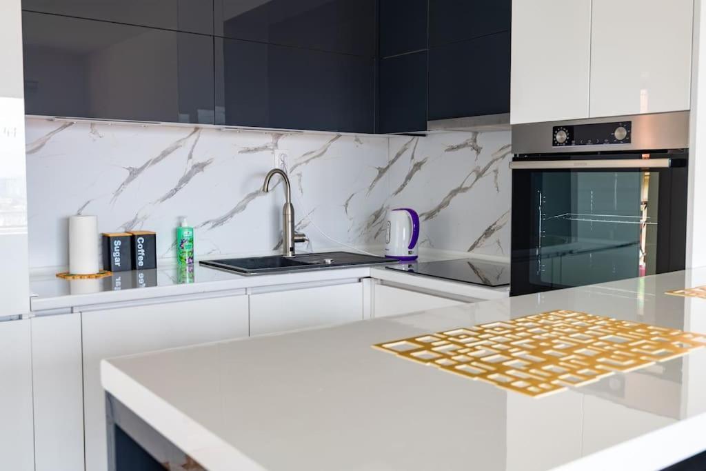 Apartment Aida No1 City View - Free Parking - Sarajevo Luaran gambar